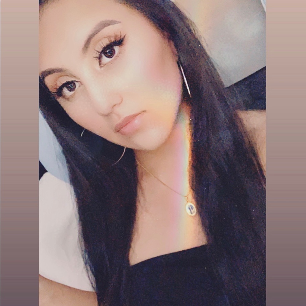 Meet your Posher, Catherine